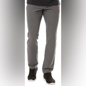 TravisMathew Open to Close Golf
Pants , sz : 32
